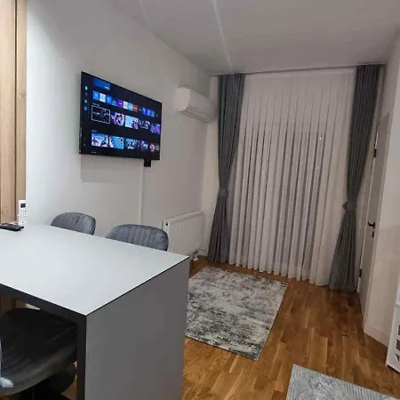 Lone Wolf Apartmán Vranjes